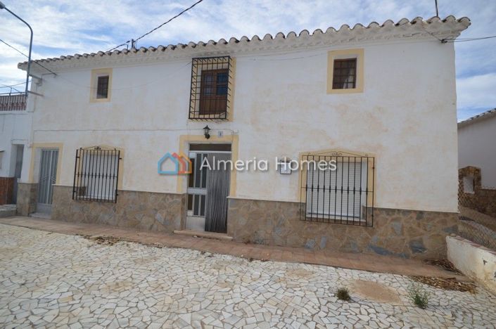 Image No.2-Maison de campagne de 5 chambres à vendre à Albox