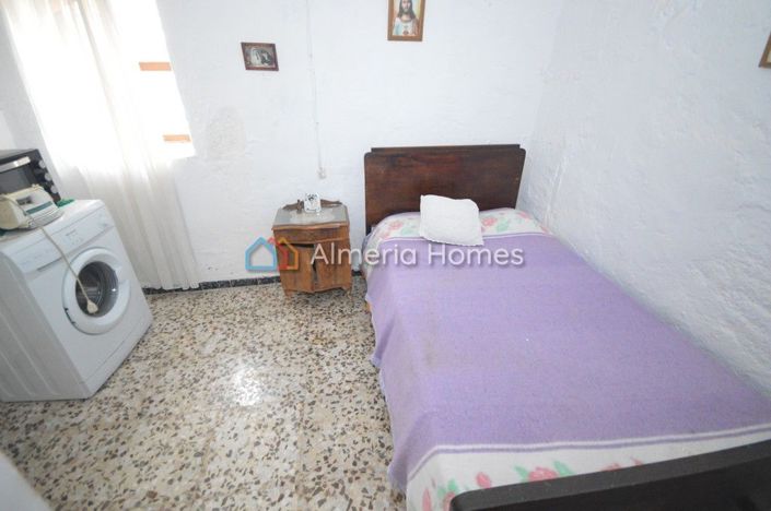 Image No.8-Maison de campagne de 5 chambres à vendre à Albox