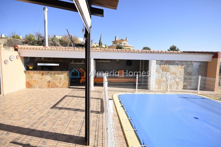 Image No.17-3 Bed Villa for sale