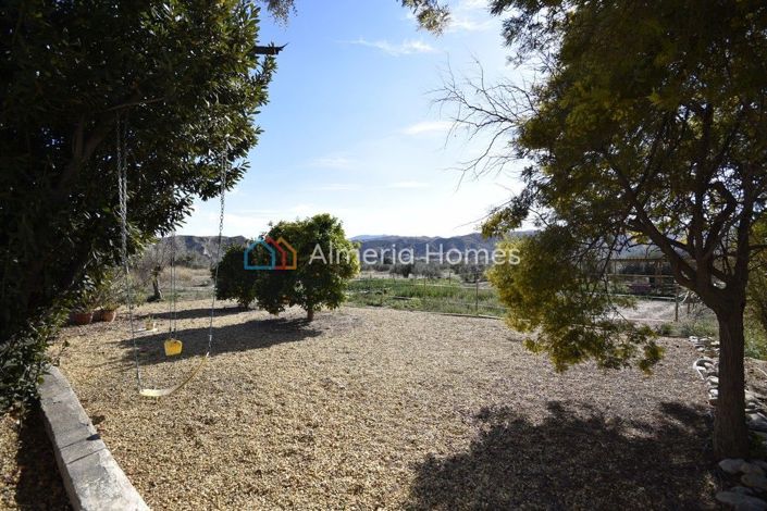 Image No.6-Maison de campagne de 7 chambres à vendre à Arboleas