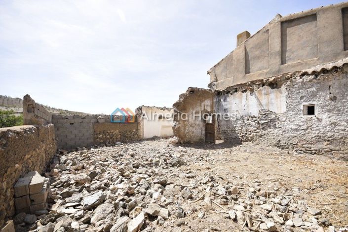 Image No.8-Maison de campagne de 4 chambres à vendre à Albox