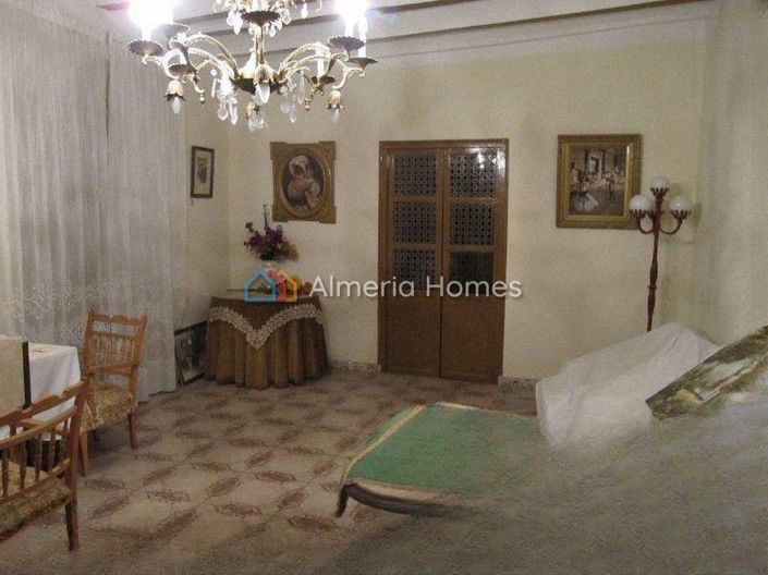 Image No.6-4 Bed Townhouse for sale