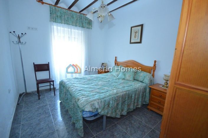 Image No.8-Maison de campagne de 7 chambres à vendre à Albox