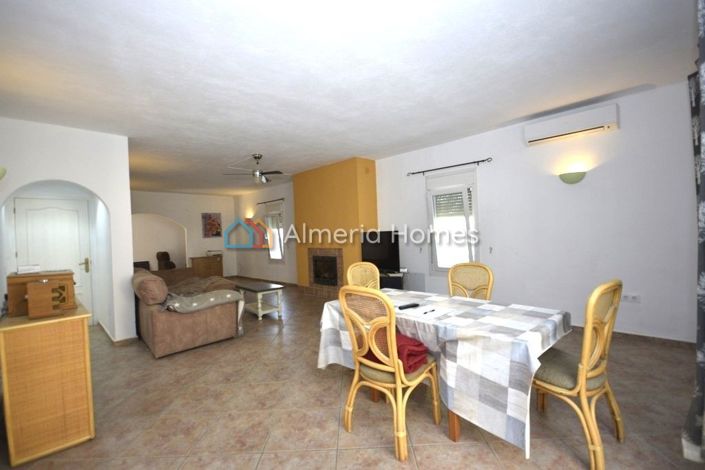 Image No.9-Villa de 6 chambres à vendre à Cuevas del Almanzora