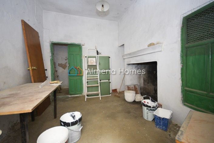 Image No.16-4 Bed Townhouse for sale