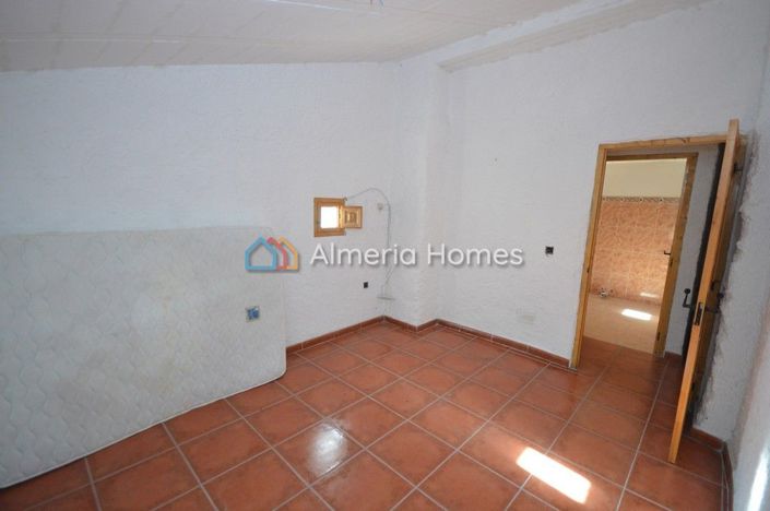 Image No.9-Maison de campagne de 2 chambres à vendre à Oria