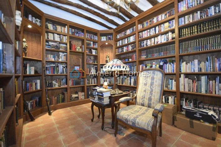 Image No.8-Maison de campagne de 6 chambres à vendre à Lúcar