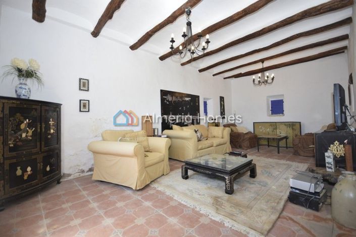 Image No.9-Maison de campagne de 6 chambres à vendre à Lúcar