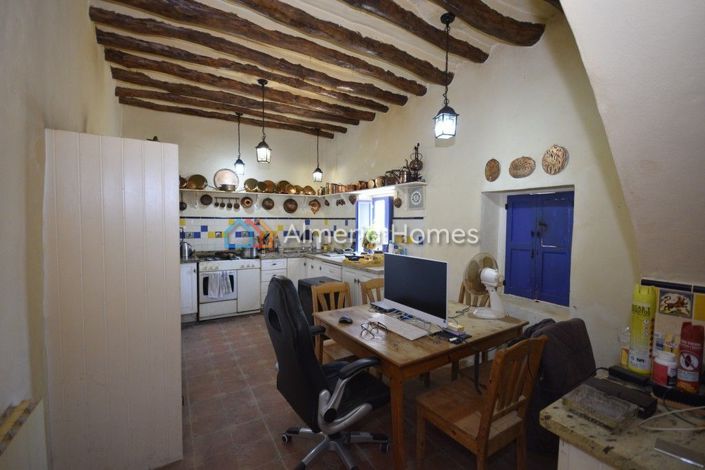 Image No.10-Maison de campagne de 6 chambres à vendre à Lúcar