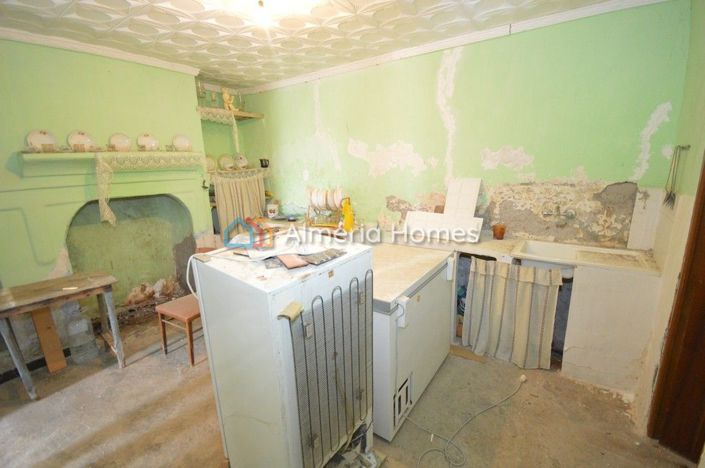 Image No.6-Maison de campagne de 4 chambres à vendre à Oria