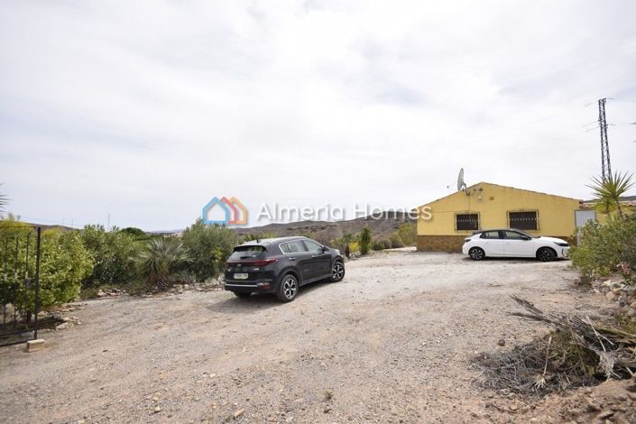 Image No.6-3 Bed Villa for sale