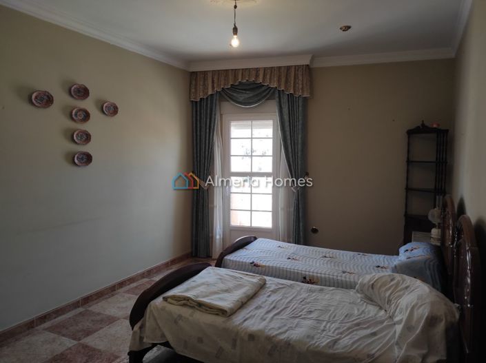 Image No.10-Maison de village de 4 chambres à vendre à Lúcar