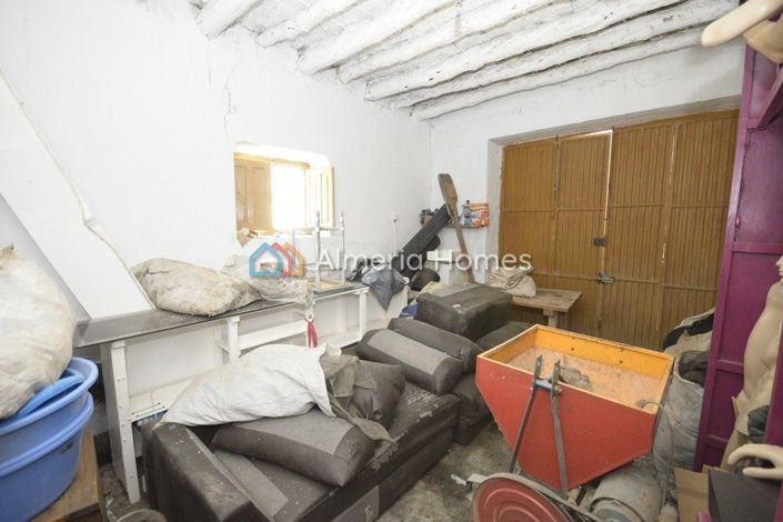 Image No.13-Maison de campagne de 4 chambres à vendre à Oria