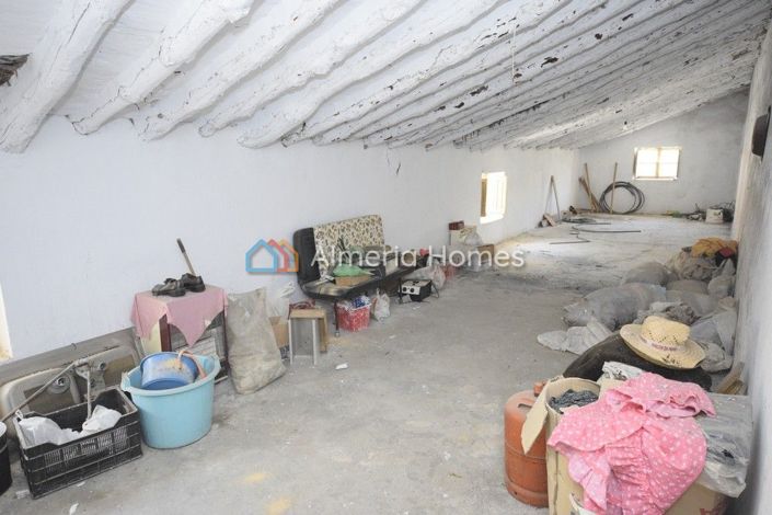 Image No.20-Maison de campagne de 4 chambres à vendre à Oria