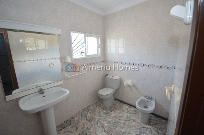 Image No.7-Maison de campagne de 5 chambres à vendre à Albox