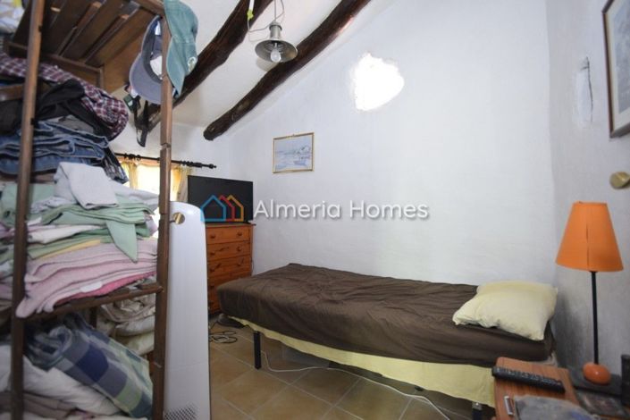 Image No.17-Maison de campagne de 3 chambres à vendre à Albánchez