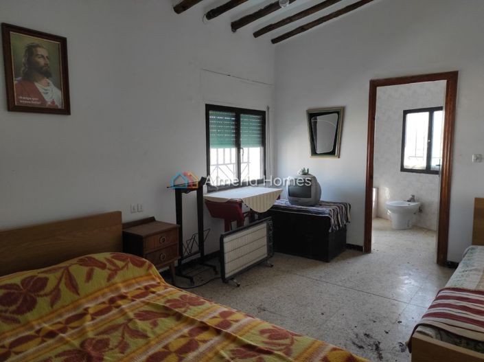 Image No.11-Maison de village de 6 chambres à vendre à Almeria