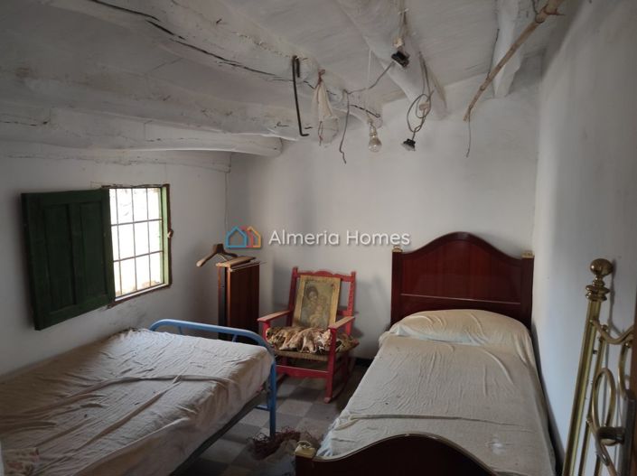 Image No.8-Maison de village de 6 chambres à vendre à Almeria