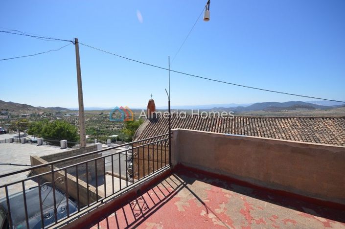 Image No.20-4 Bed Townhouse for sale