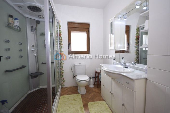 Image No.15-Maison de campagne de 5 chambres à vendre à Velez-Rubio