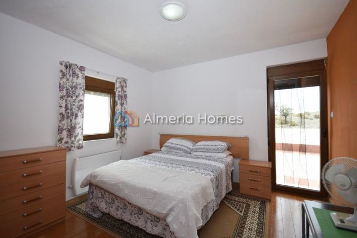 Image No.16-Maison de campagne de 5 chambres à vendre à Velez-Rubio