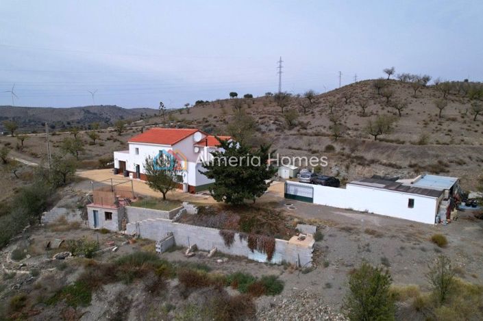 Image No.3-Maison de campagne de 5 chambres à vendre à Velez-Rubio