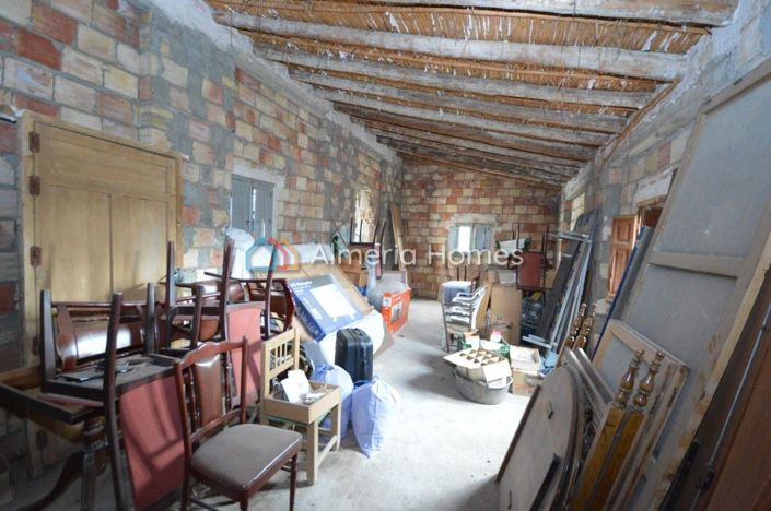 Image No.18-3 Bed Townhouse for sale