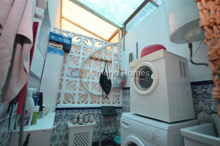 Image No.15-4 Bed Townhouse for sale