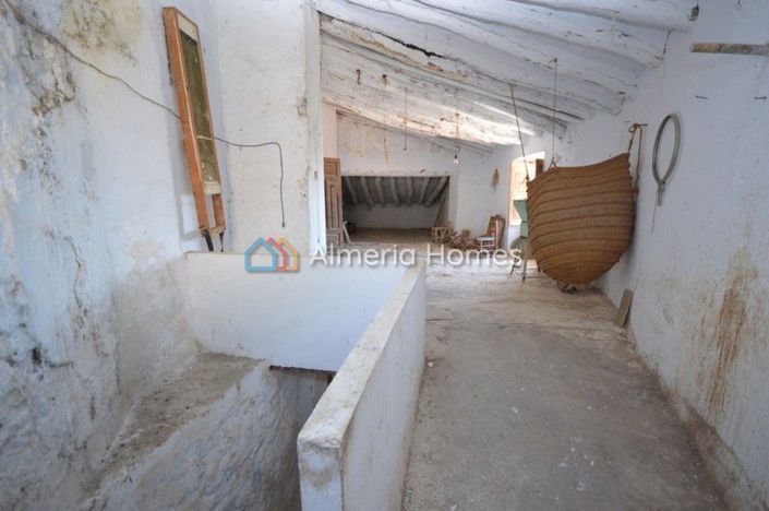 Image No.15-Maison de campagne de 3 chambres à vendre à Oria