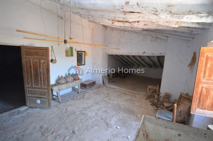 Image No.16-Maison de campagne de 3 chambres à vendre à Oria