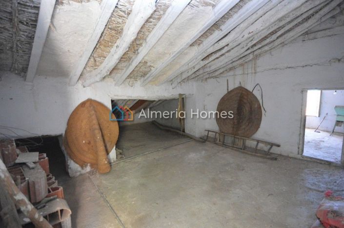 Image No.17-Maison de campagne de 3 chambres à vendre à Oria