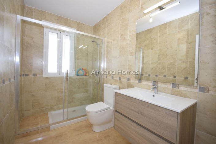 Image No.20-3 Bed Villa for sale