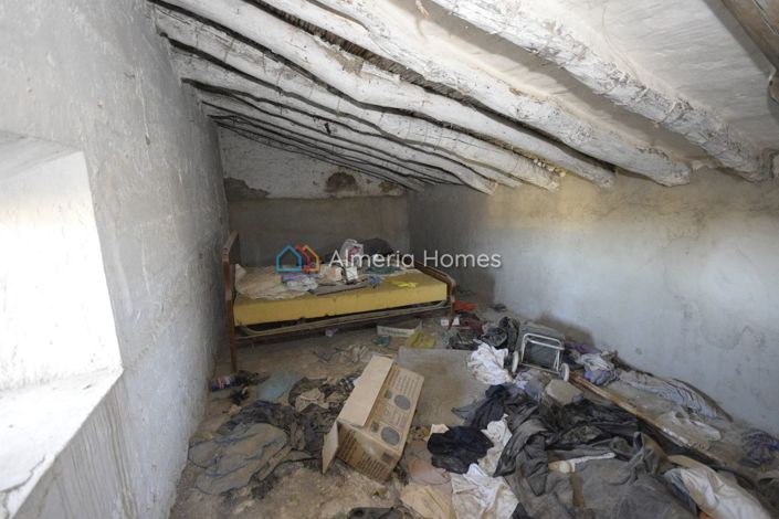 Image No.13-Maison de campagne de 2 chambres à vendre à Oria