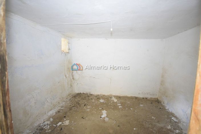 Image No.9-Maison de campagne de 2 chambres à vendre à Oria