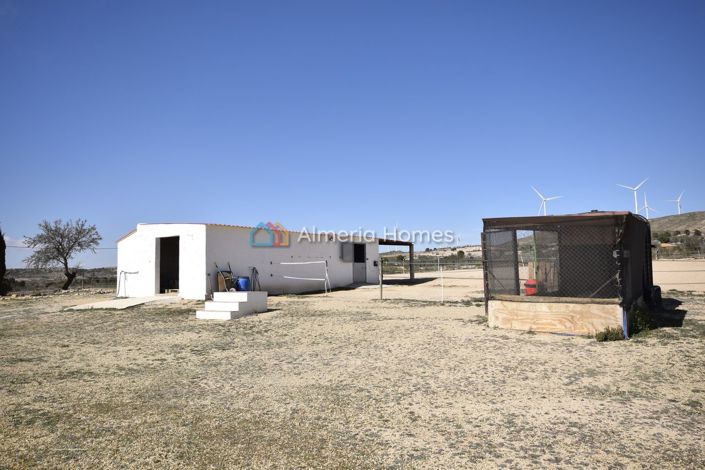 Image No.12-4 Bed Villa for sale