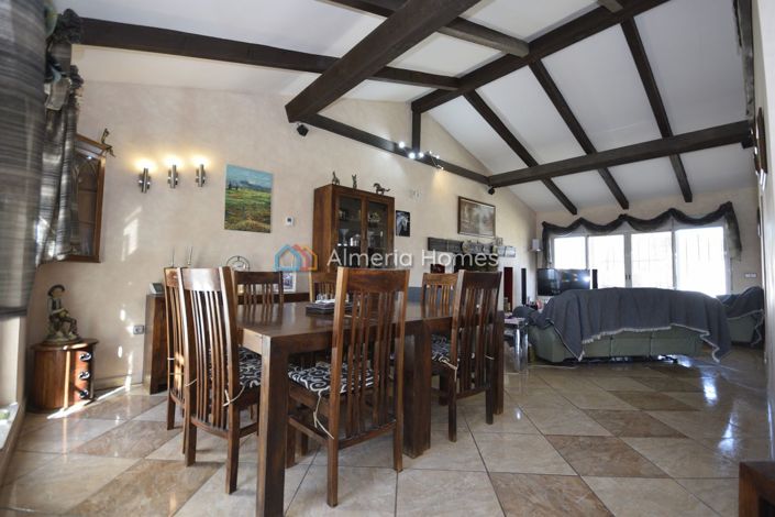 Image No.18-4 Bed Villa for sale