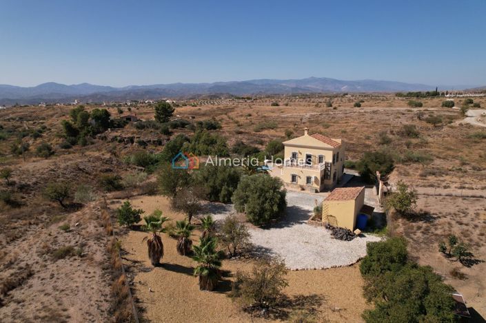 Image No.5-3 Bed Villa for sale