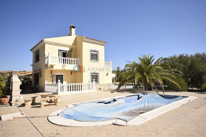 Image No.7-3 Bed Villa for sale