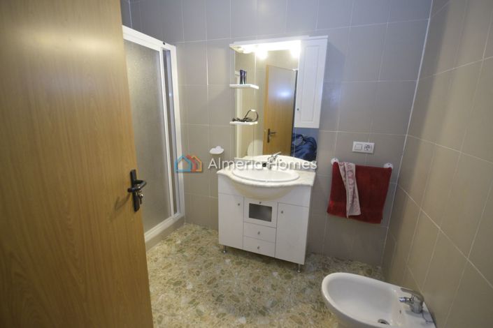 Image No.19-Maison de campagne de 10 chambres à vendre à Albox