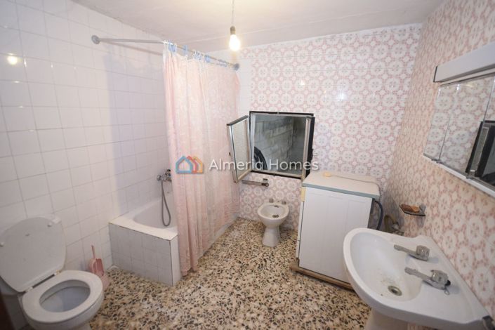 Image No.26-Maison de campagne de 10 chambres à vendre à Albox