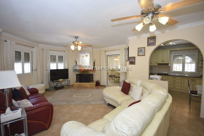 Image No.15-5 Bed Villa for sale