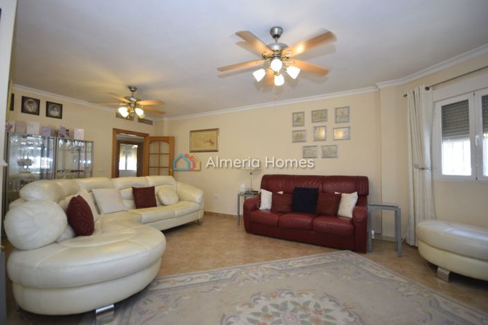 Image No.16-5 Bed Villa for sale