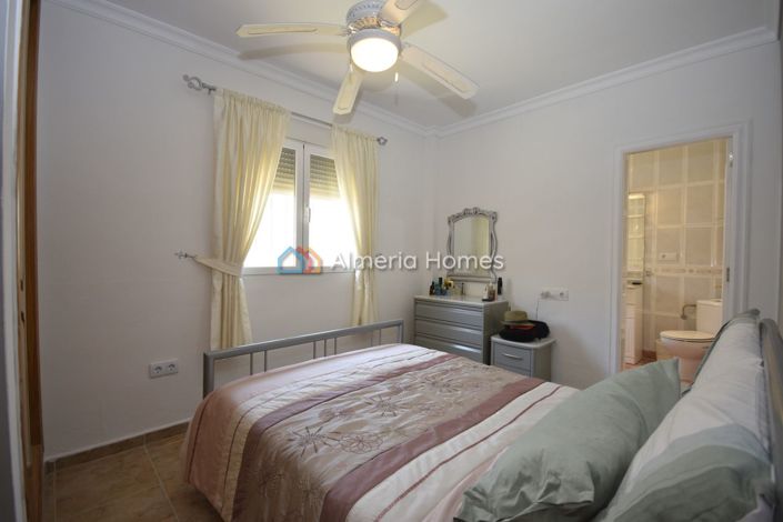 Image No.24-5 Bed Villa for sale