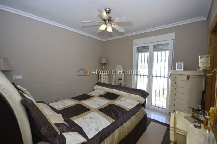 Image No.30-5 Bed Villa for sale