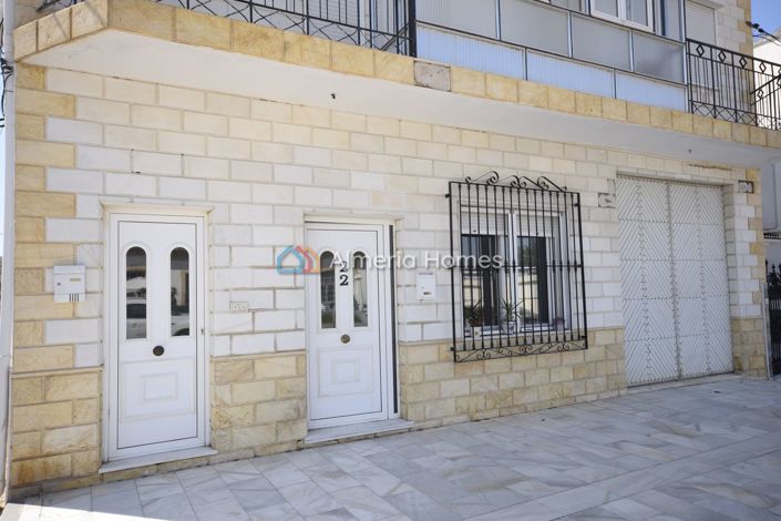 Image No.2-3 Bed Townhouse for sale