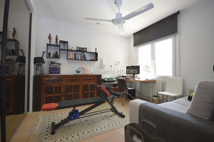 Image No.27-4 Bed Villa for sale