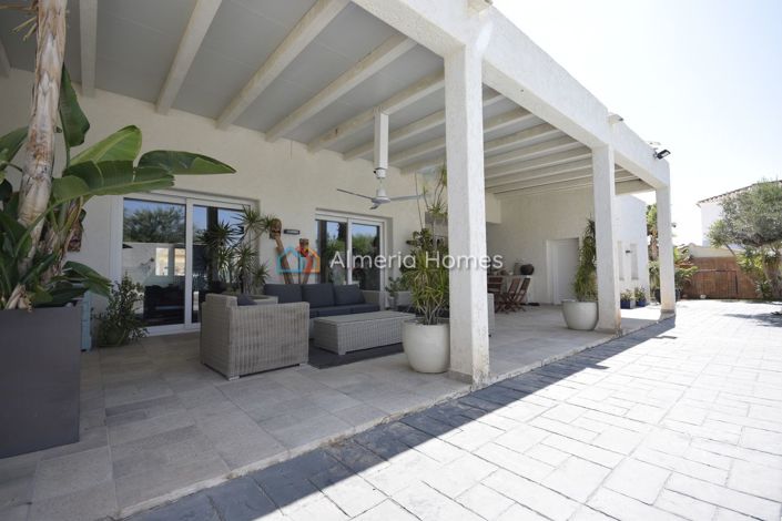 Image No.6-4 Bed Villa for sale