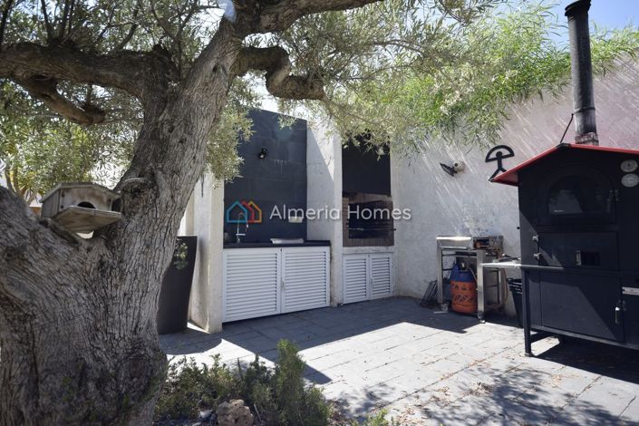 Image No.10-4 Bed Villa for sale