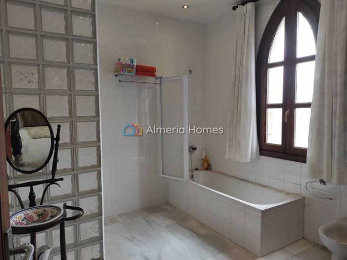 Image No.20-Villa de 4 chambres à vendre à Tíjola