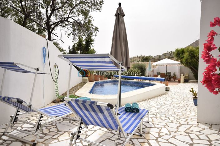 Image No.5-Maison de campagne de 4 chambres à vendre à Albox